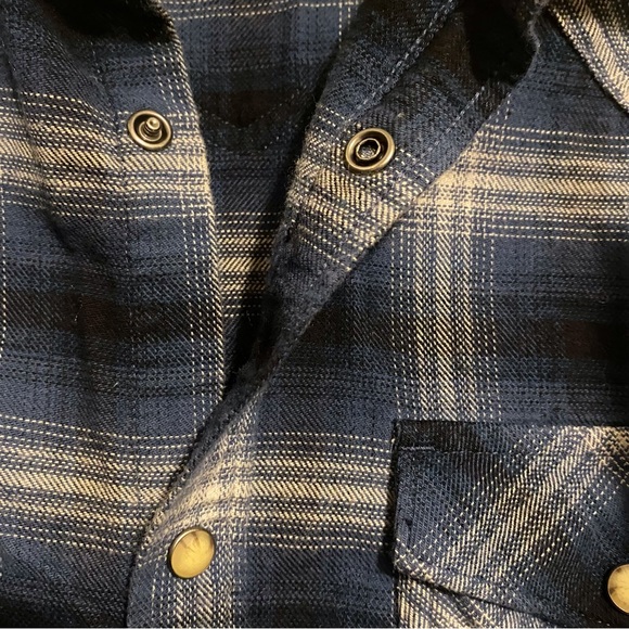 Wind River Blue Plaid Flannel Button Down Shirt - Picture 6 of 9